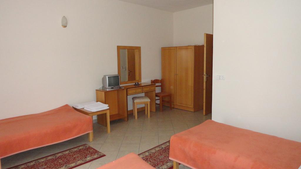 Hotel Kastro Sérvia Quarto foto