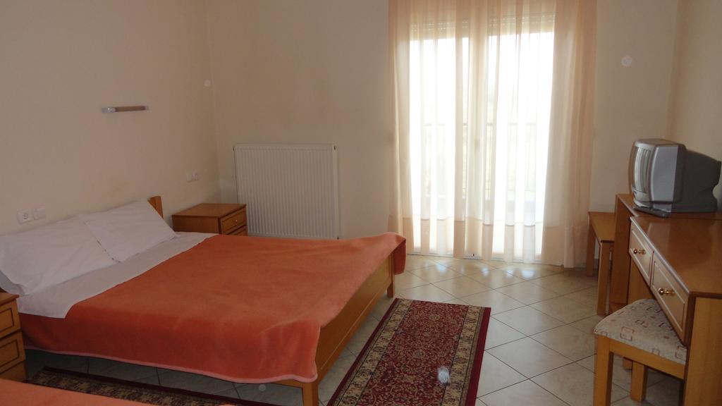 Hotel Kastro Sérvia Quarto foto