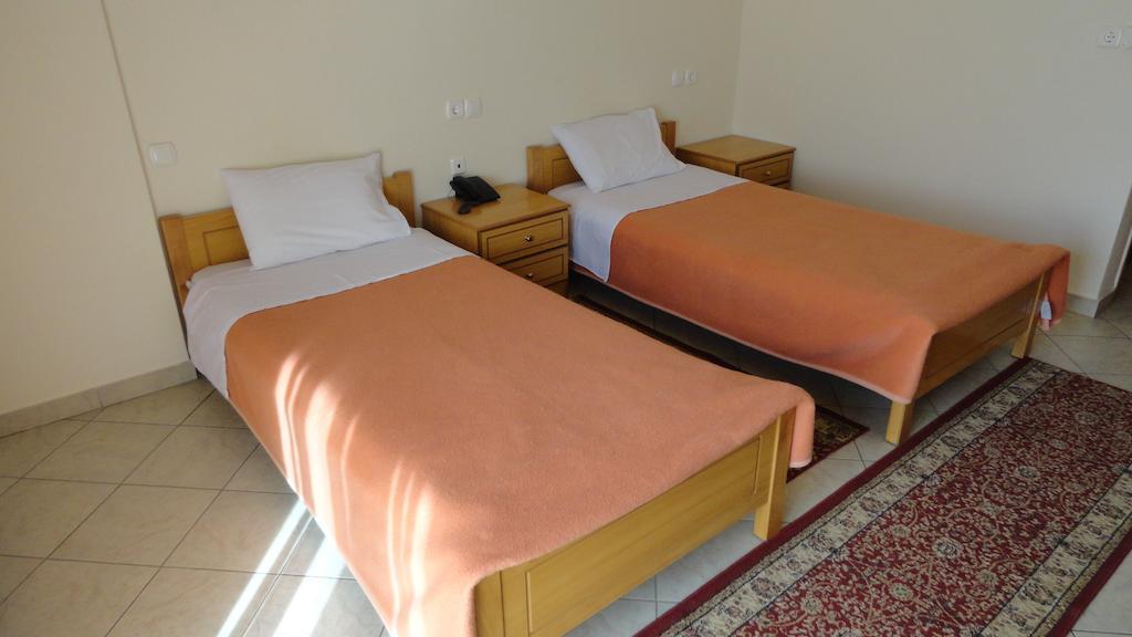Hotel Kastro Sérvia Quarto foto