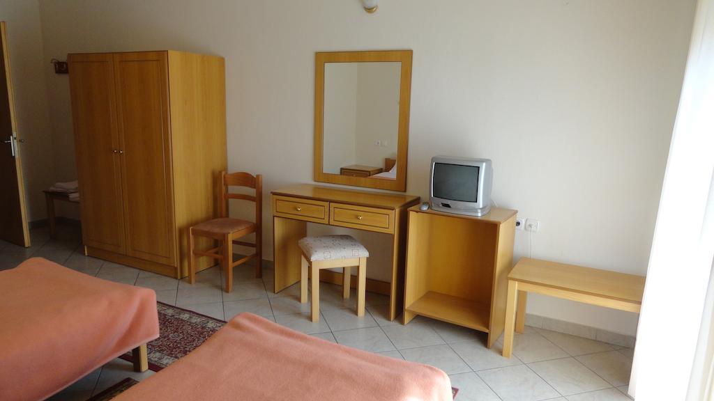 Hotel Kastro Sérvia Quarto foto